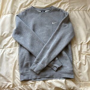 Grey Nike vintage crewneck sweatshirt